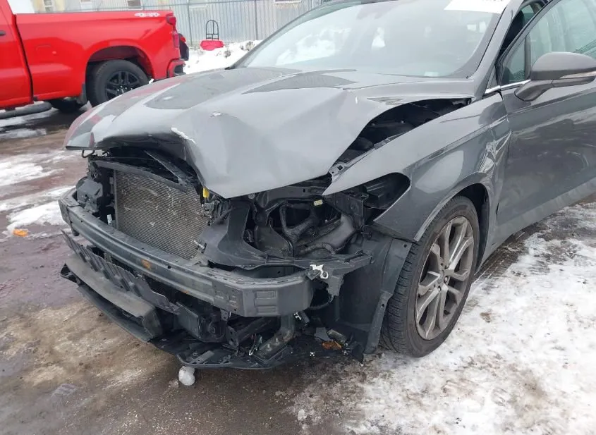2020 FORD Fusion Used VIN 3FA6P0CD7LR174405 – trunk area