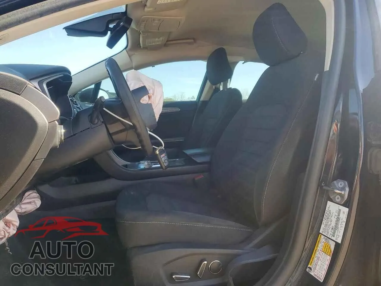 2020 FORD FUSION Damaged VIN 3FA6P0HD3LR234852 – exterior detail 2020 FORD FUSION Damaged VIN 3FA6P0HD3LR234852 – exterior detail