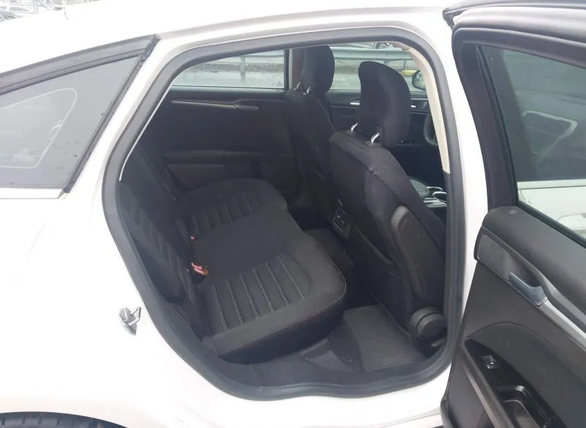 2013 FORD Fusion Used VIN 3FA6P0HR4DR367214 – trunk area