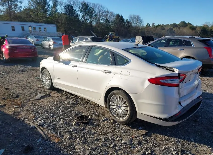 2013 FORD Fusion Used VIN 3FA6P0LU4DR386437 – engine bay 2013 FORD Fusion Used VIN 3FA6P0LU4DR386437 – engine bay