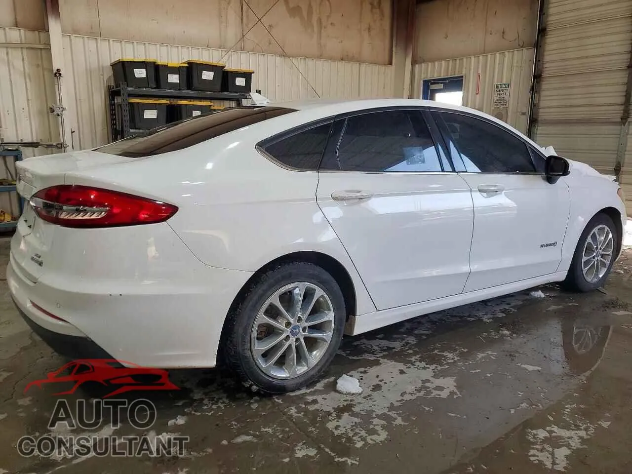 2019 FORD FUSION Damaged VIN 3FA6P0LU4KR124608 – side profile