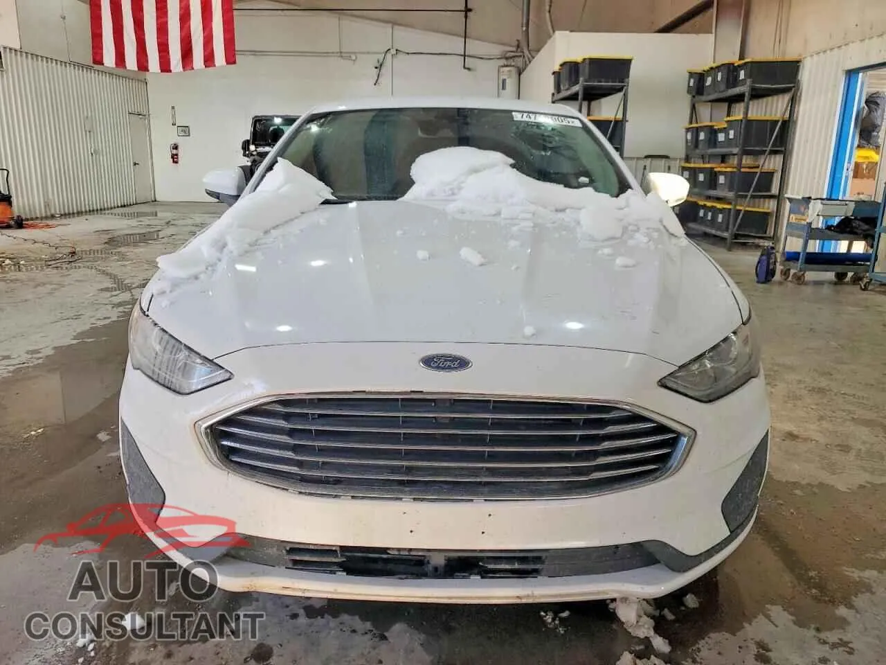 2019 FORD FUSION Damaged VIN 3FA6P0LU4KR124608 – interior seats