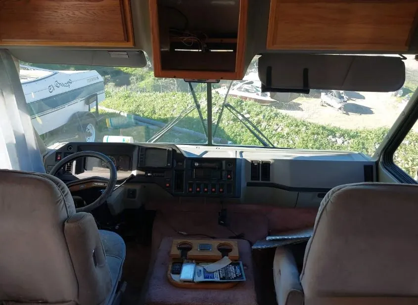 1993 FORD Recreational Vehicle Used VIN 3FCMF53G1PJA02631 – side profile