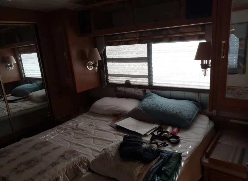 1993 FORD Recreational Vehicle Used VIN 3FCMF53G1PJA02631 – photo 11