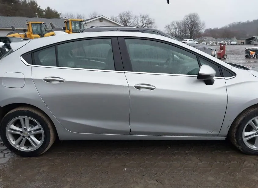 2017 CHEVROLET Cruze Used VIN 3G1BE6SM5HS508541 – exterior detail 2017 CHEVROLET Cruze Used VIN 3G1BE6SM5HS508541 – exterior detail
