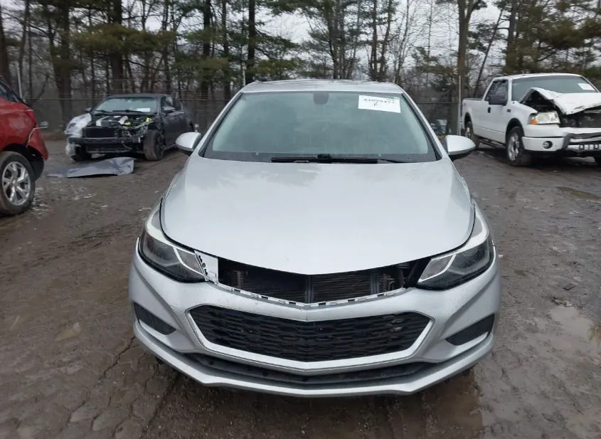 2017 CHEVROLET Cruze Used VIN 3G1BE6SM5HS508541 – photo 19 2017 CHEVROLET Cruze Used VIN 3G1BE6SM5HS508541 – photo 19