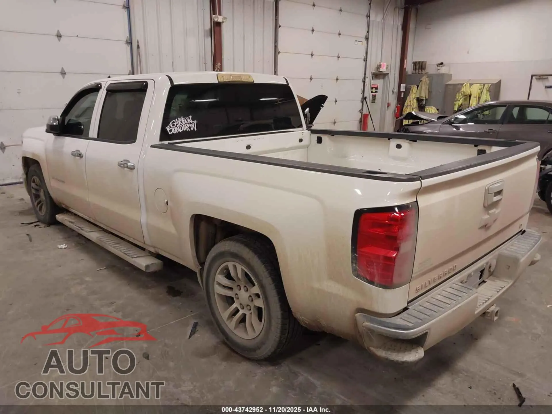 2014 CHEVROLET SILVERADO 1500 Damaged VIN 3GCPCREC5EG376984 – side profile