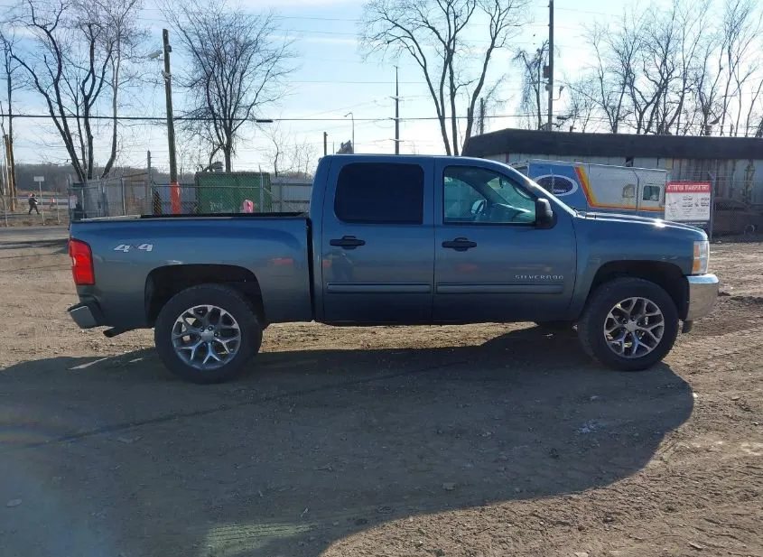 2013 CHEVROLET Silverado Used VIN 3GCPKSE73DG136084 – exterior detail