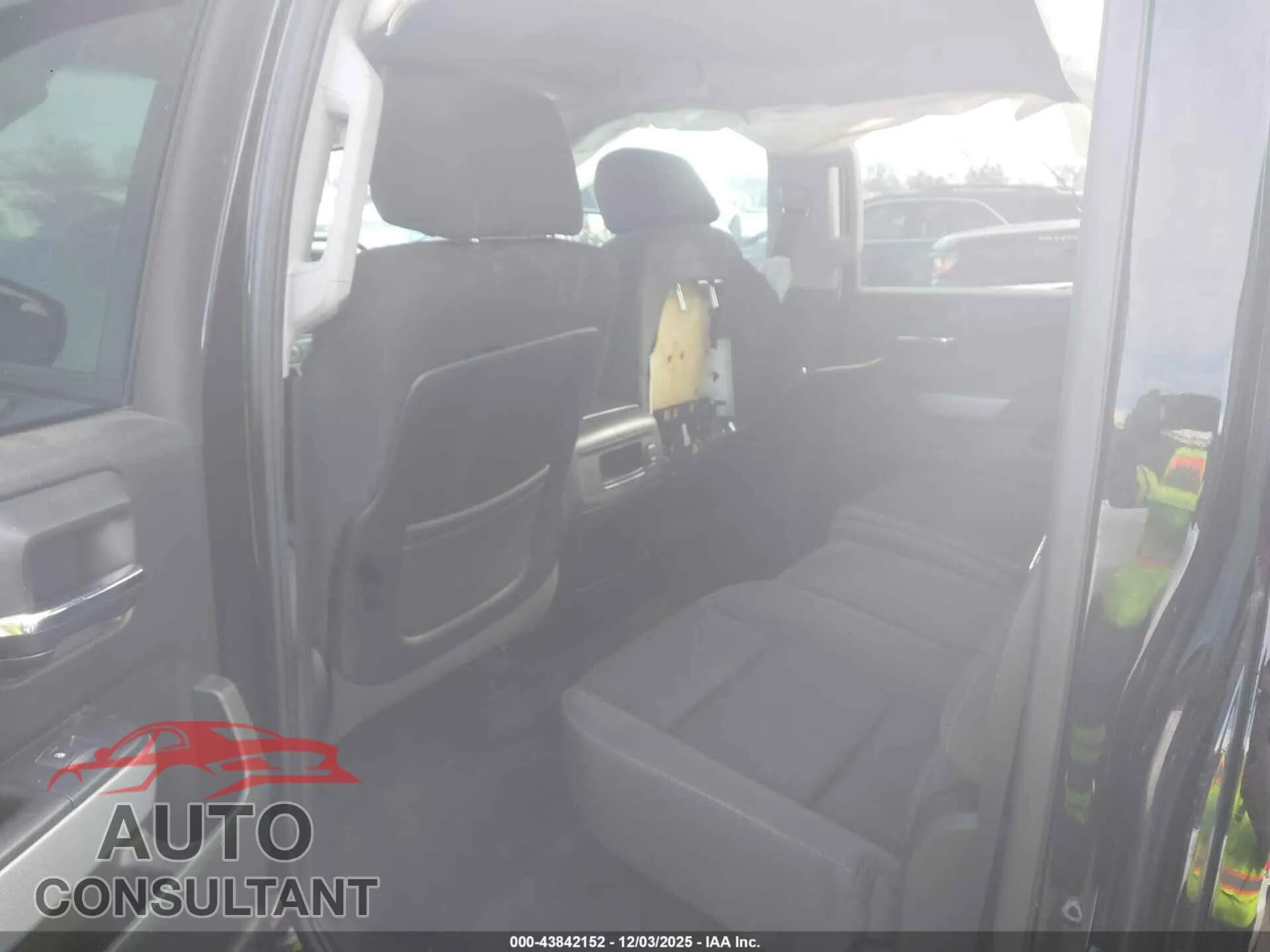 2015 CHEVROLET SILVERADO 1500 Damaged VIN 3GCUKREH4FG247993 – undercarriage