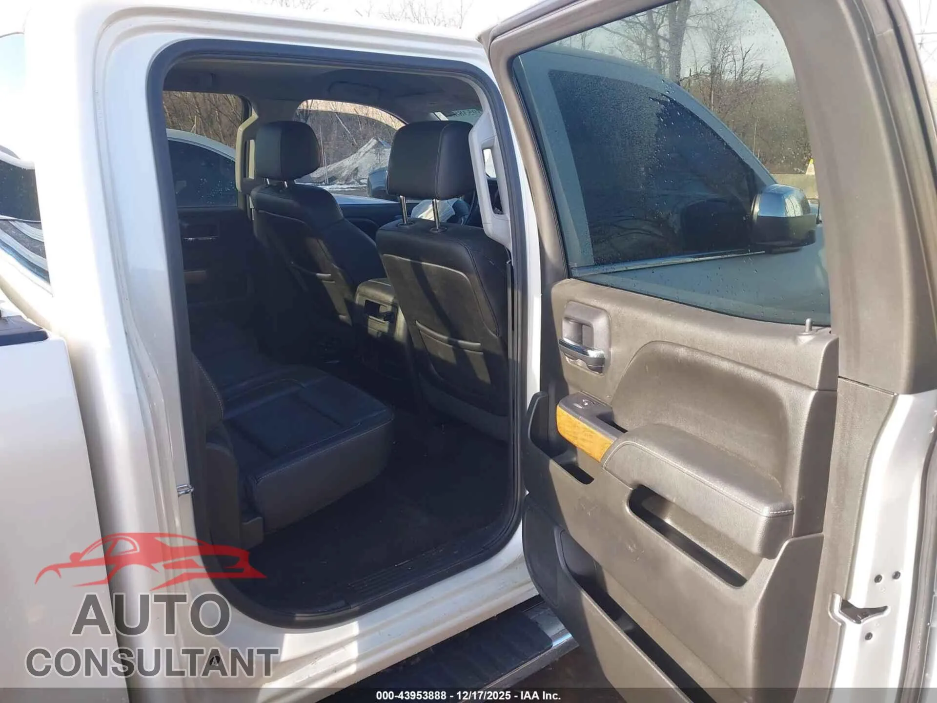 2015 CHEVROLET SILVERADO 1500 Damaged VIN 3GCUKSEC8FG212899 – undercarriage