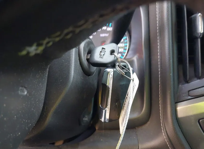 2018 Chevrolet Silverado Used VIN 3GCUKSECXJG407699 – front exterior