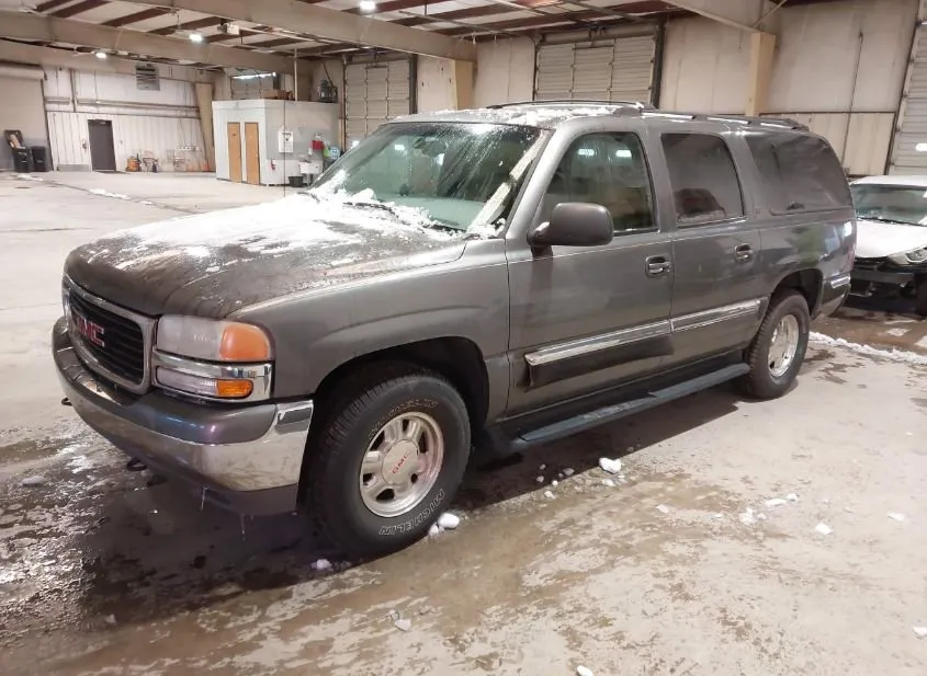2001 GMC Yukon XL Used VIN 3GKFK16T11G261490 – rear exterior 2001 GMC Yukon XL Used VIN 3GKFK16T11G261490 – rear exterior