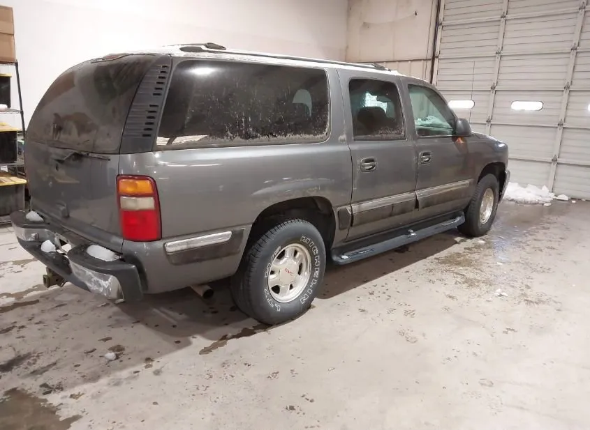 2001 GMC Yukon XL Used VIN 3GKFK16T11G261490 – engine bay 2001 GMC Yukon XL Used VIN 3GKFK16T11G261490 – engine bay