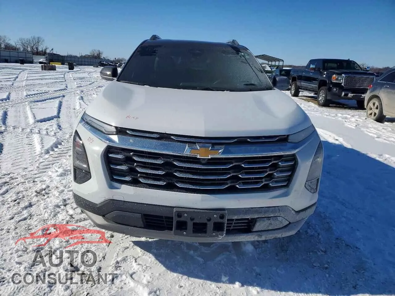2025 CHEVROLET EQUINOX Damaged VIN 3GNAXHEG5SL289121 – interior seats