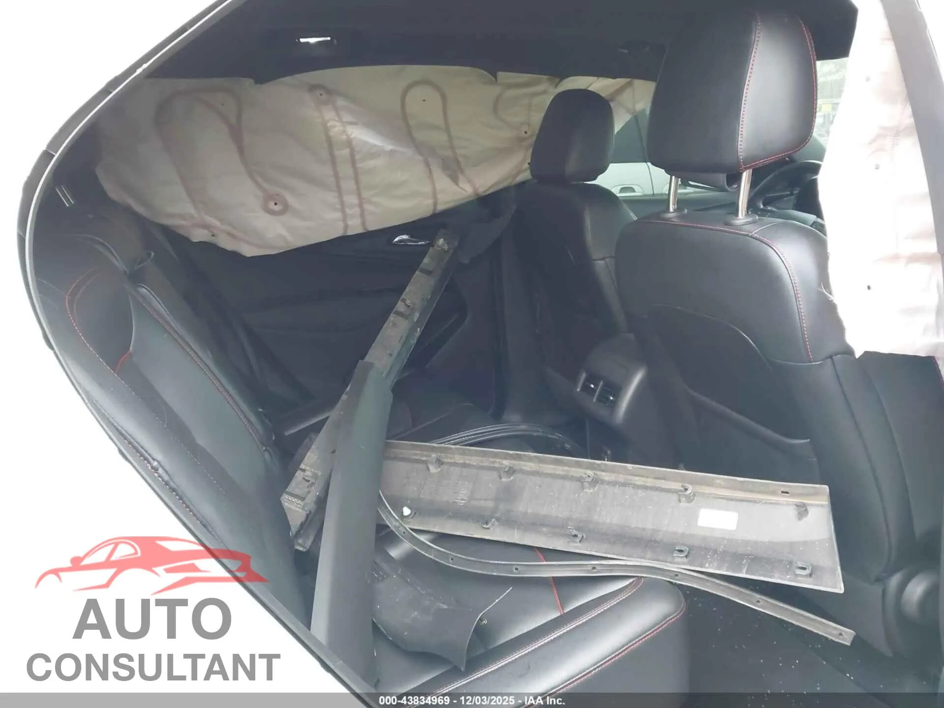 2023 CHEVROLET EQUINOX Damaged VIN 3GNAXMEG0PS111266 – undercarriage