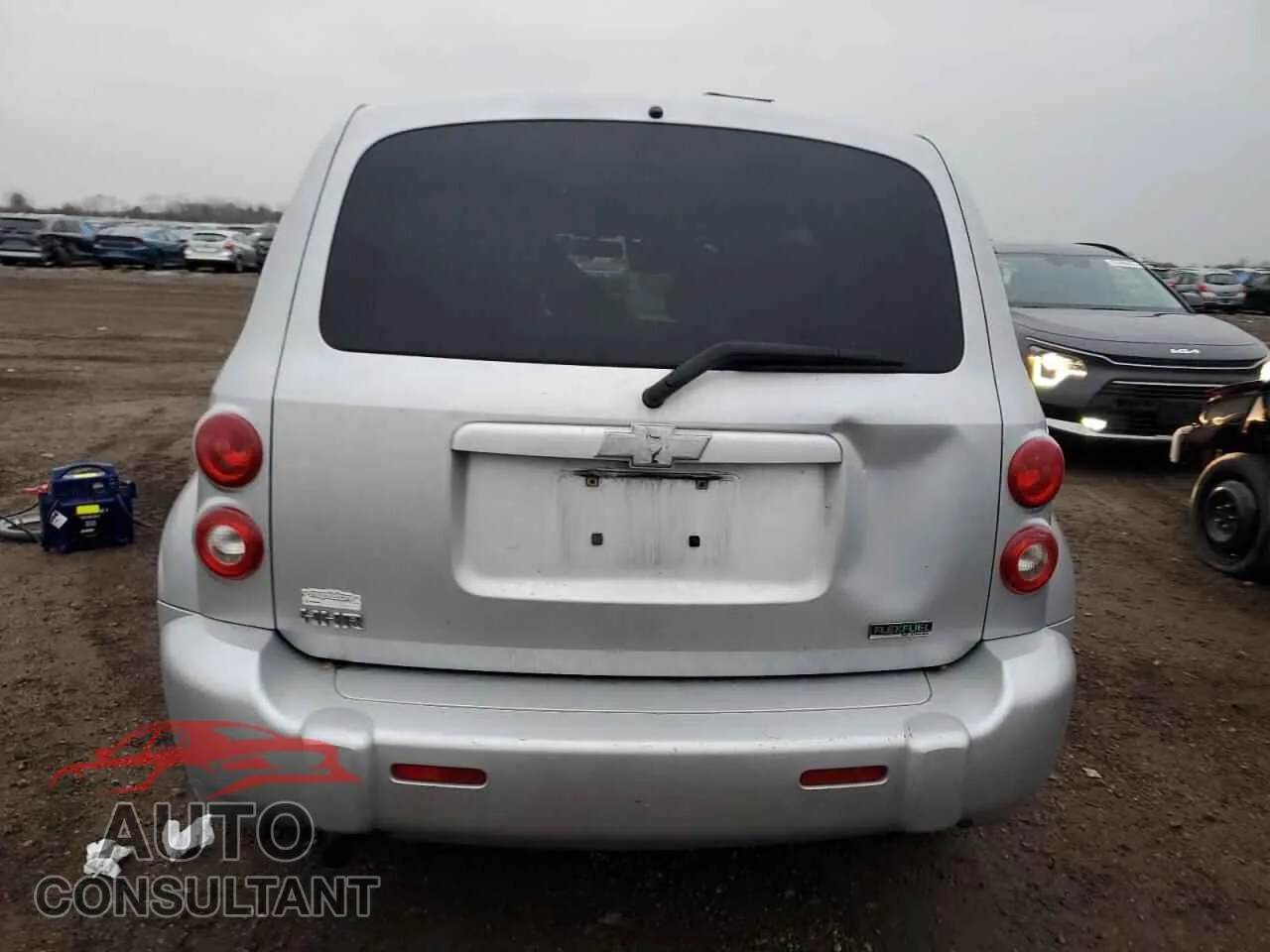 2010 CHEVROLET HHR Damaged VIN 3GNBAADB0AS630626 – engine bay