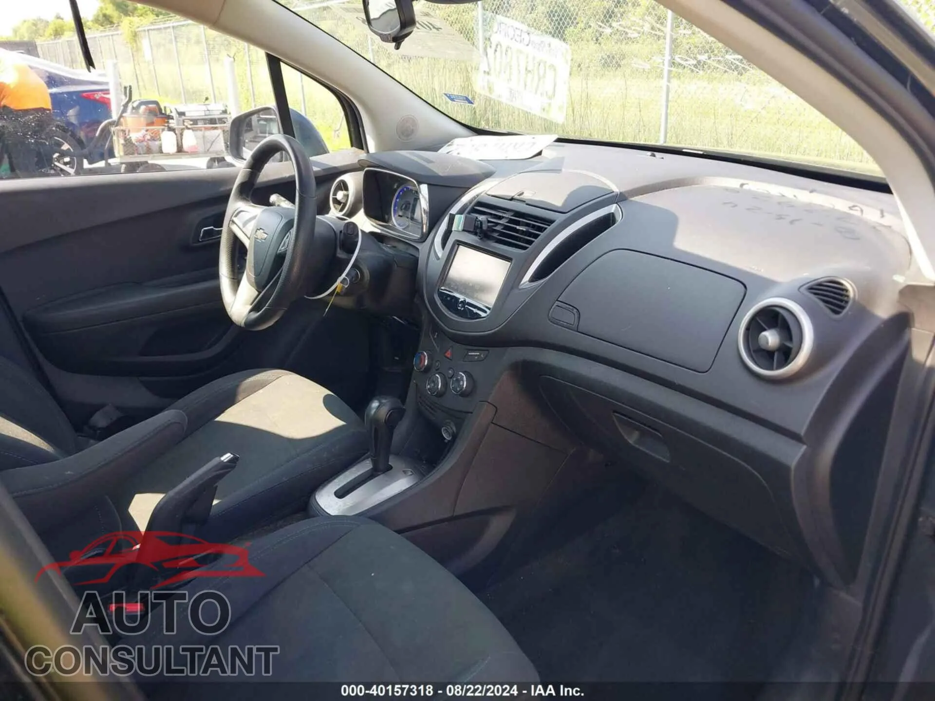 2016 CHEVROLET TRAX Damaged VIN 3GNCJKSB1GL277930 – interior seats