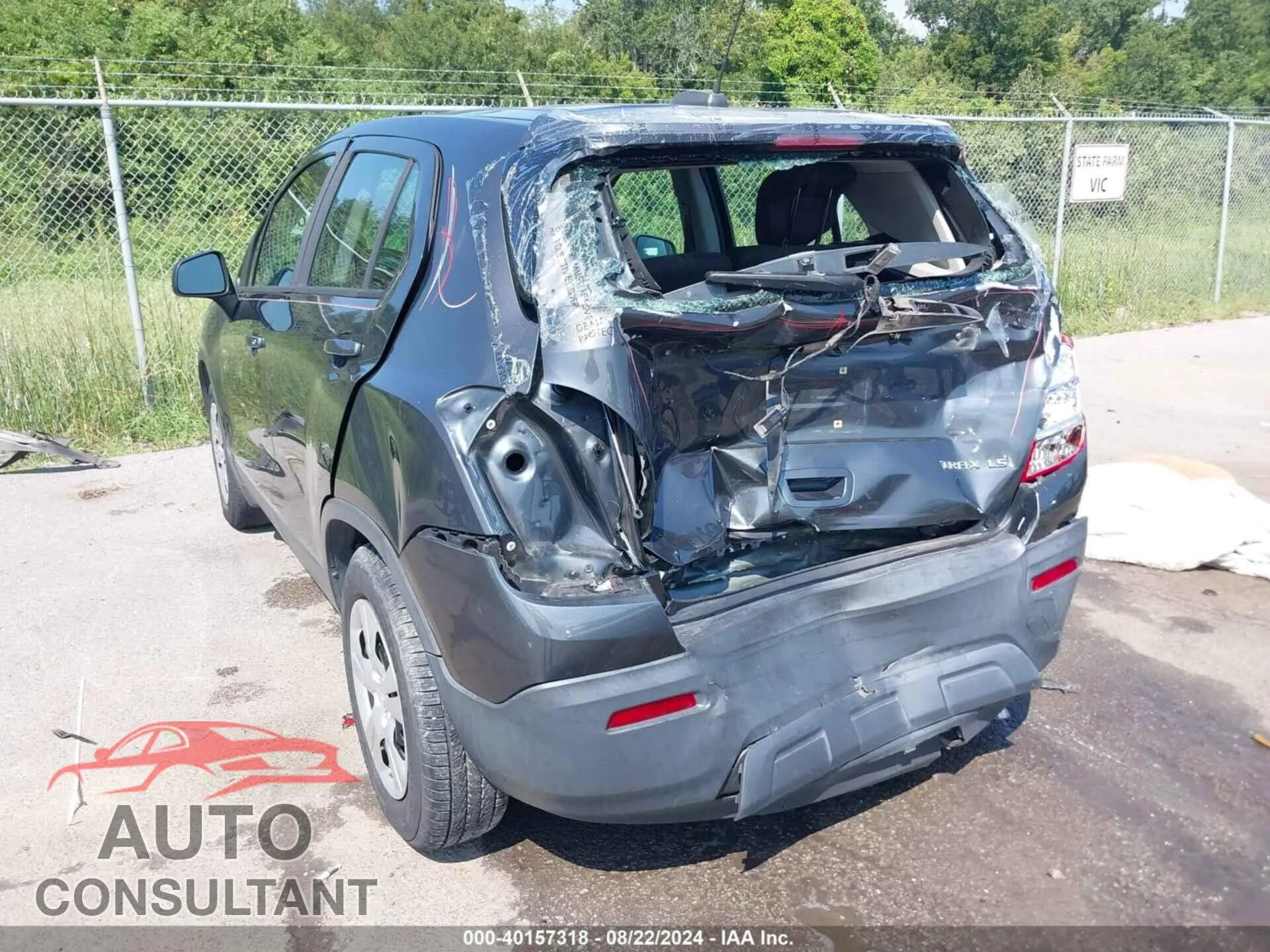 2016 CHEVROLET TRAX Damaged VIN 3GNCJKSB1GL277930 – engine bay