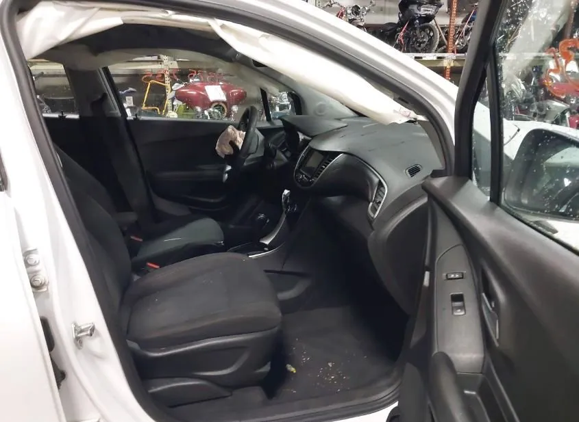 2019 CHEVROLET Trax Used VIN 3GNCJKSB5KL350063 – dashboard 2019 CHEVROLET Trax Used VIN 3GNCJKSB5KL350063 – dashboard