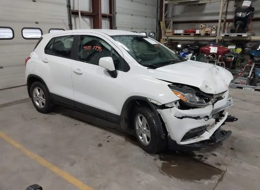 2019 CHEVROLET Trax Used VIN 3GNCJKSB5KL350063 – trunk area 2019 CHEVROLET Trax Used VIN 3GNCJKSB5KL350063 – trunk area