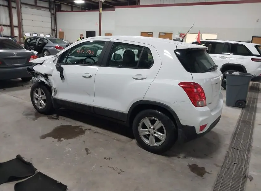 2019 CHEVROLET Trax Used VIN 3GNCJKSB5KL350063 – photo 19 2019 CHEVROLET Trax Used VIN 3GNCJKSB5KL350063 – photo 19