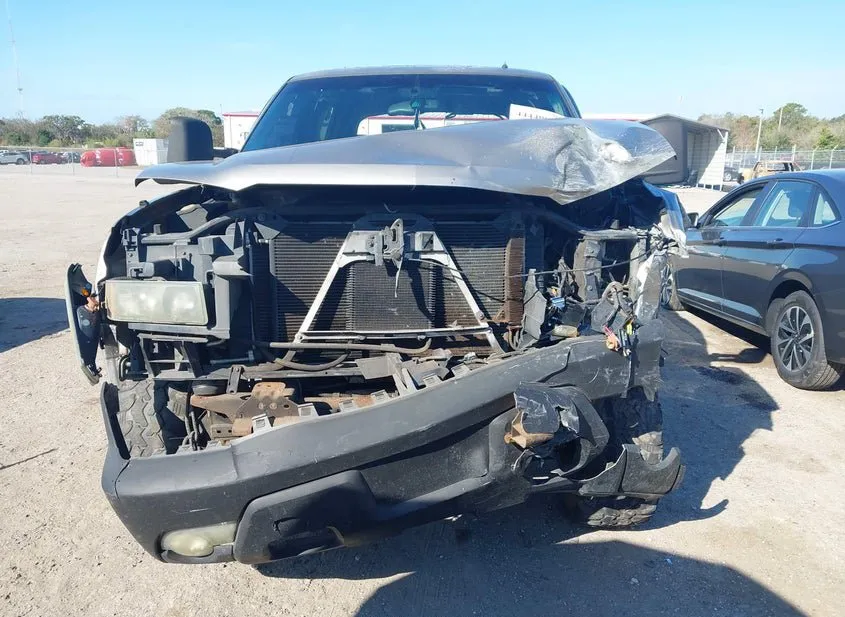 2002 CHEVROLET Avalanche Used VIN 3GNEC13T12G100560 – photo 13
