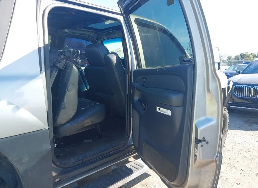 2002 CHEVROLET Avalanche Used VIN 3GNEC13T12G100560 – photo 14