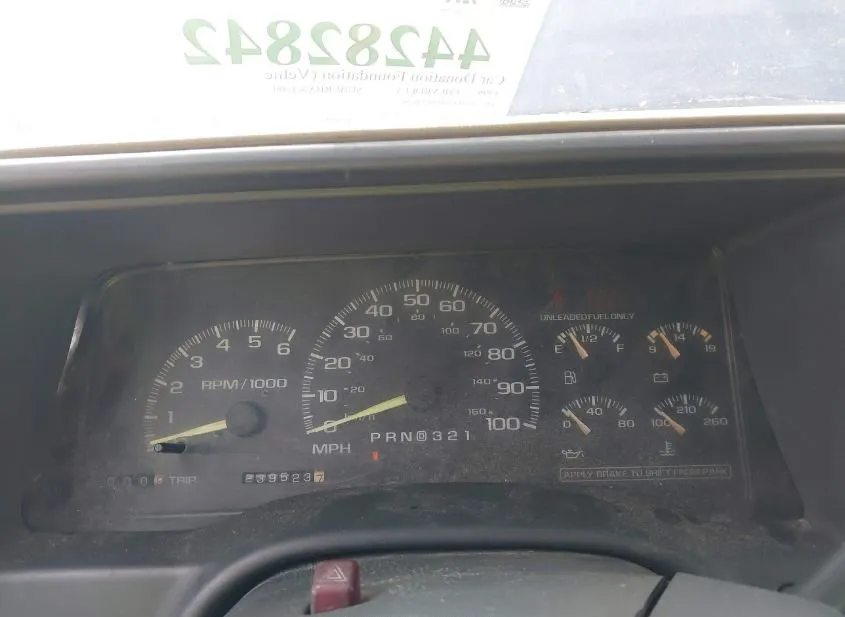 1999 CHEVROLET Suburban Used VIN 3GNEC16R0XG248996 – interior seats