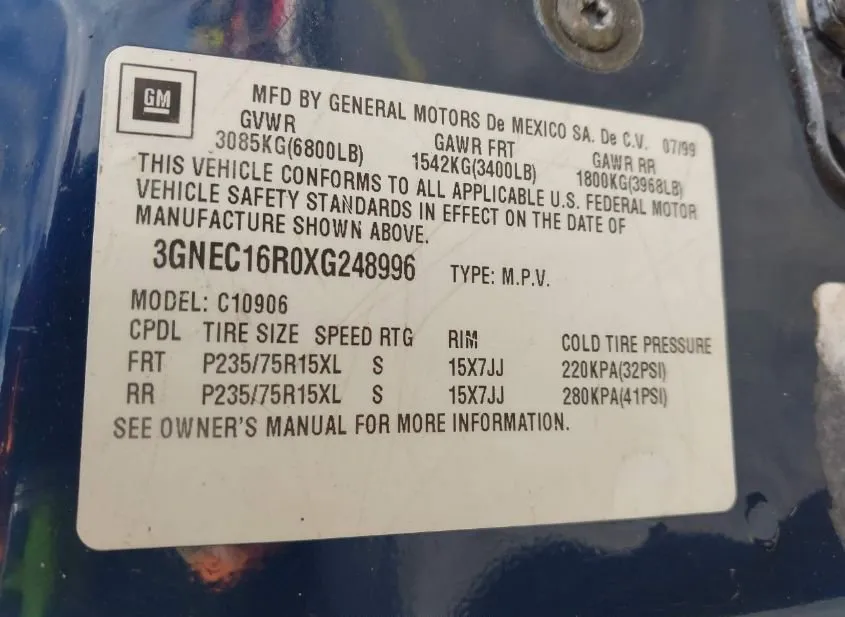 1999 CHEVROLET Suburban Used VIN 3GNEC16R0XG248996 – photo 11