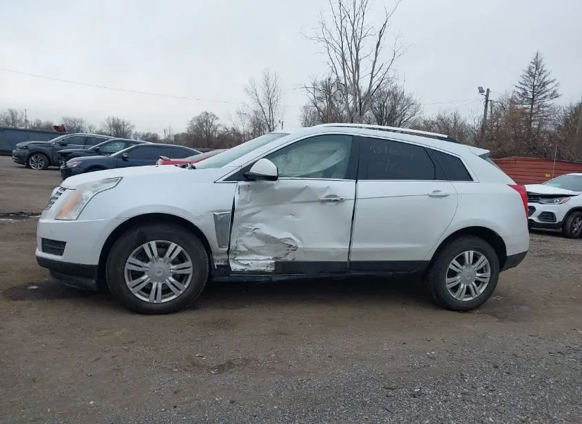 2015 CADILLAC SRX Used VIN 3GYFNEE36FS619984 – trunk area