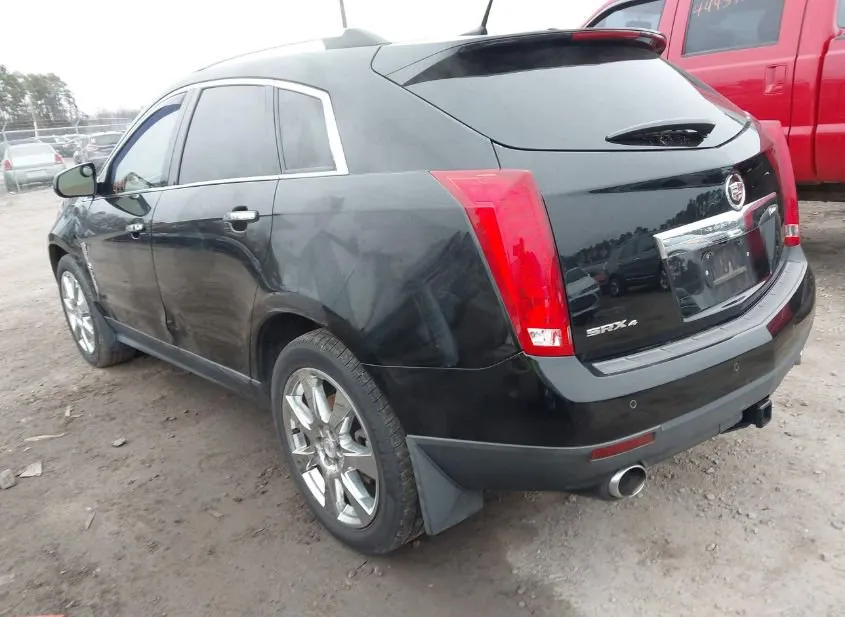 2011 CADILLAC SRX Used VIN 3GYFNFEYXBS647072 – trunk area 2011 CADILLAC SRX Used VIN 3GYFNFEYXBS647072 – trunk area