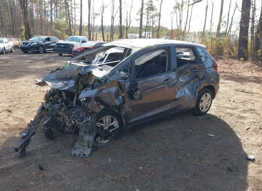 2020 HONDA Fit Used VIN 3HGGK5H49LM723376 – trunk area