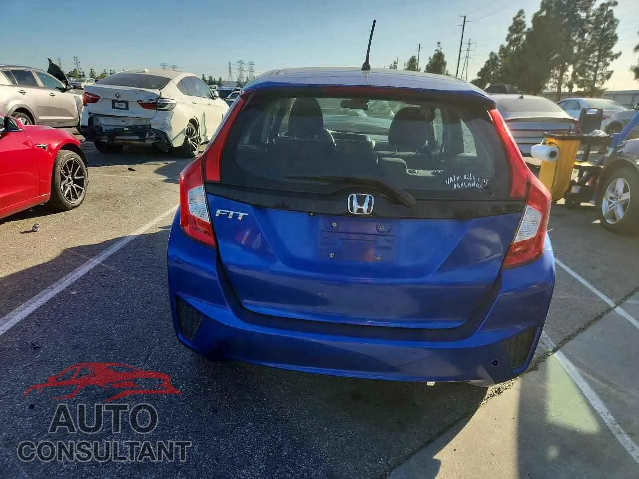2017 HONDA FIT Damaged VIN 3HGGK5H52HM710405 – engine bay