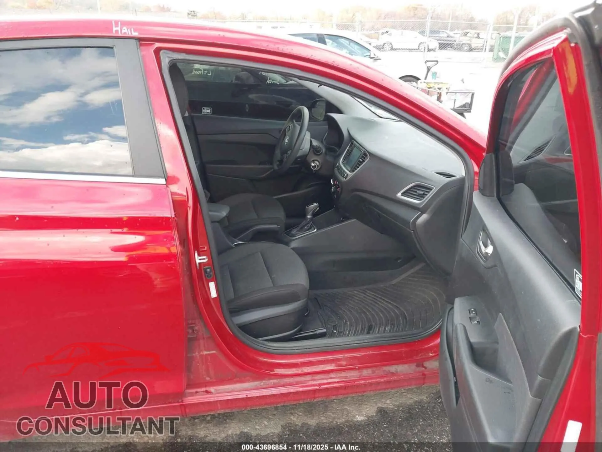 2020 HYUNDAI ACCENT Damaged VIN 3KPC24A61LE121438 – interior seats