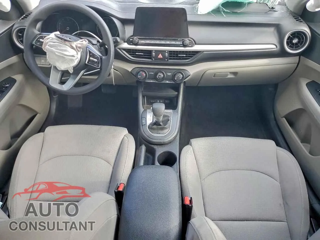 2020 KIA FORTE Damaged VIN 3KPF24AD3LE164822 – undercarriage