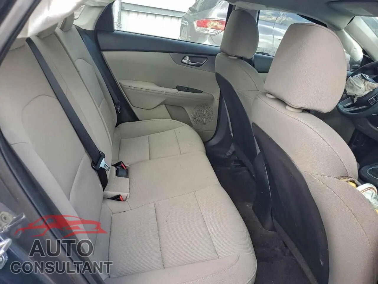 2020 KIA FORTE Damaged VIN 3KPF24AD3LE164822 – odometer reading