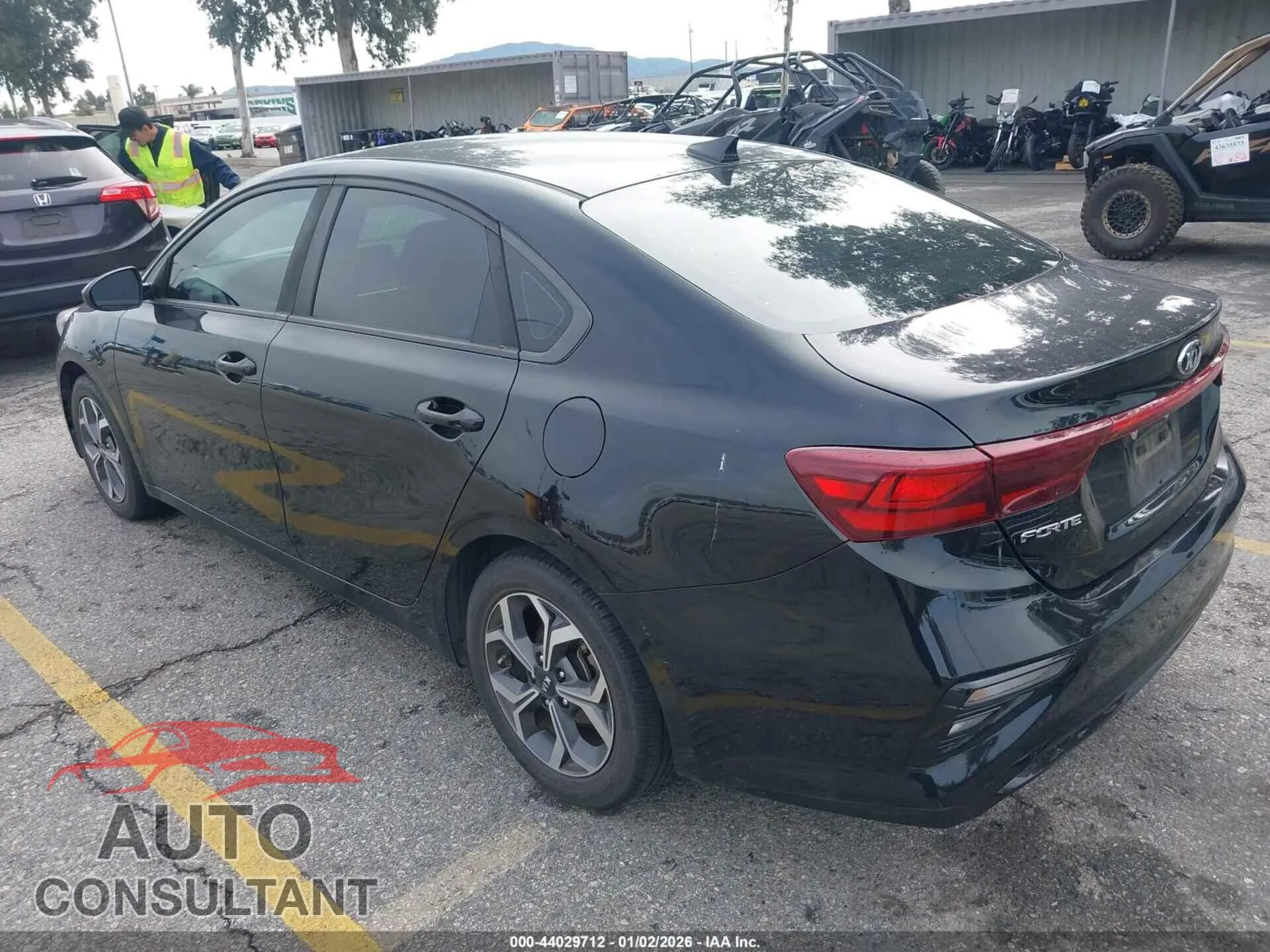 2019 KIA FORTE Damaged VIN 3KPF24AD5KE092746 – side profile