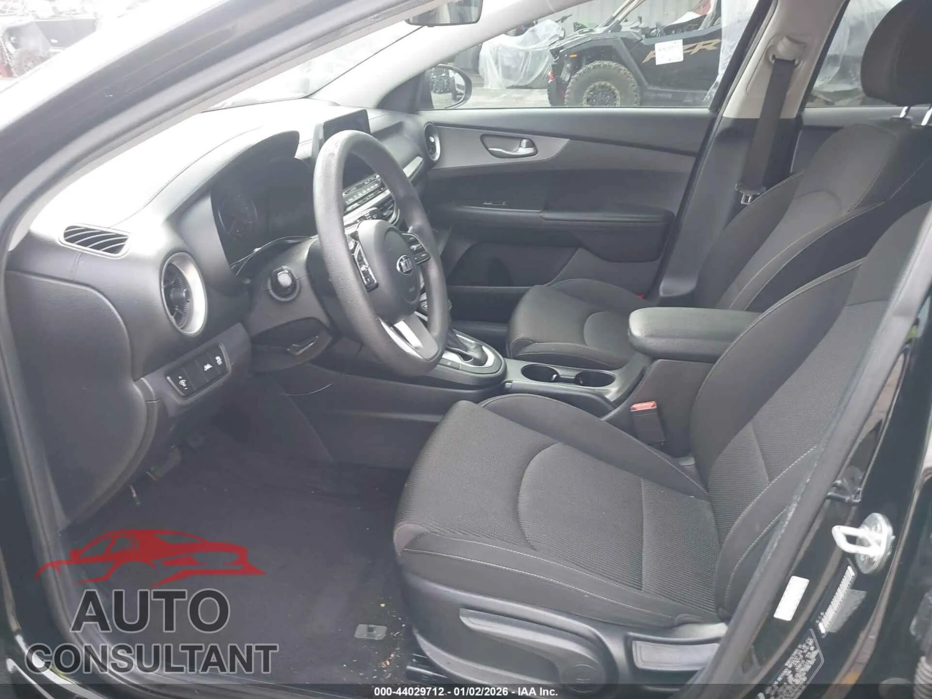 2019 KIA FORTE Damaged VIN 3KPF24AD5KE092746 – interior seats