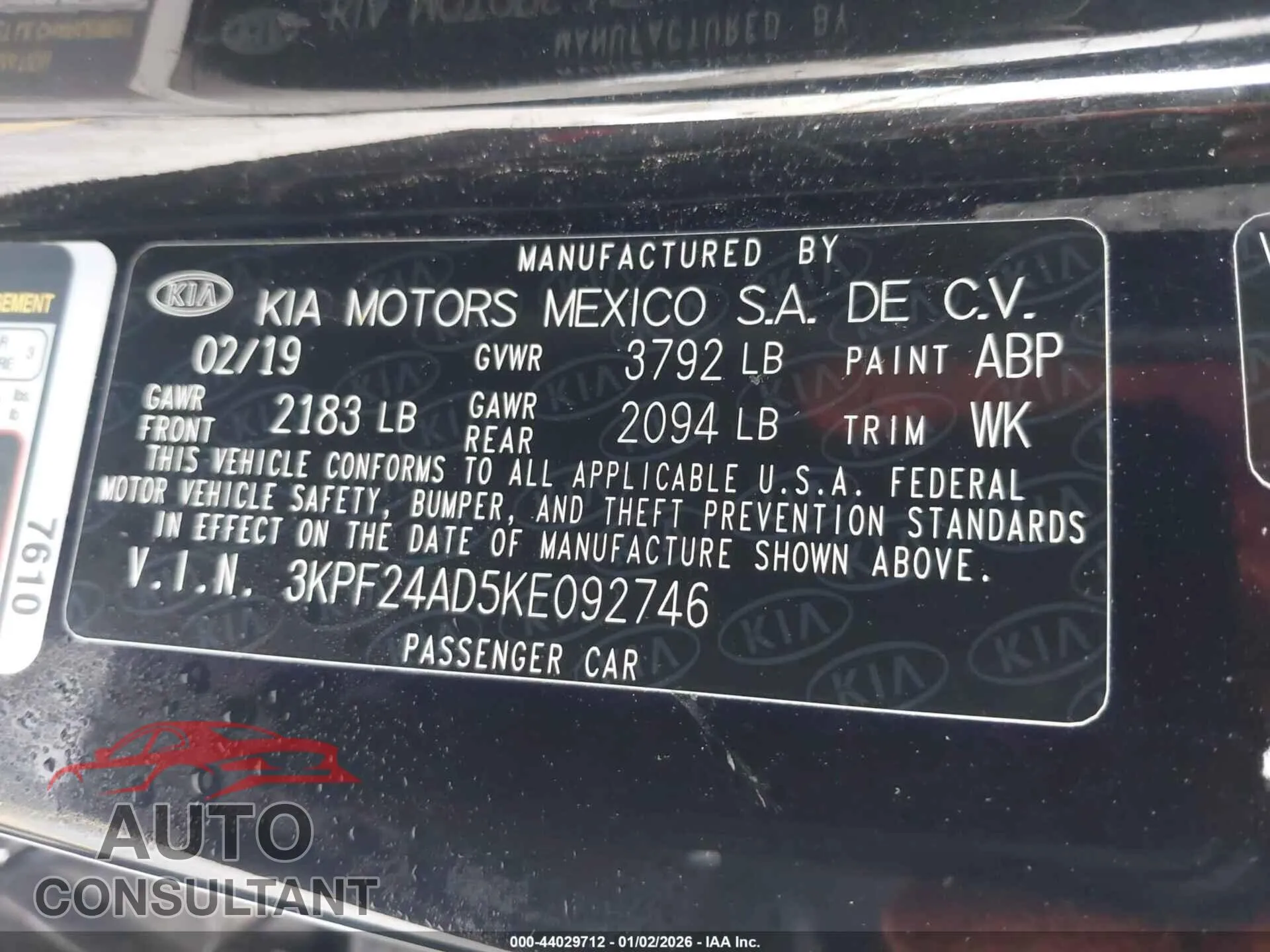 2019 KIA FORTE Damaged VIN 3KPF24AD5KE092746 – trunk area