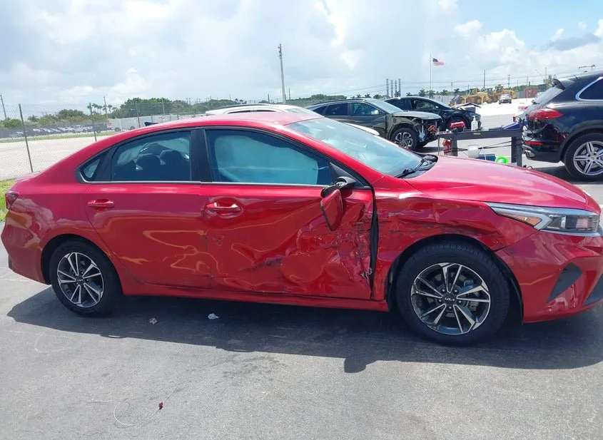 2023 Kia Forte Used VIN 3KPF24AD6PE610645 – front exterior