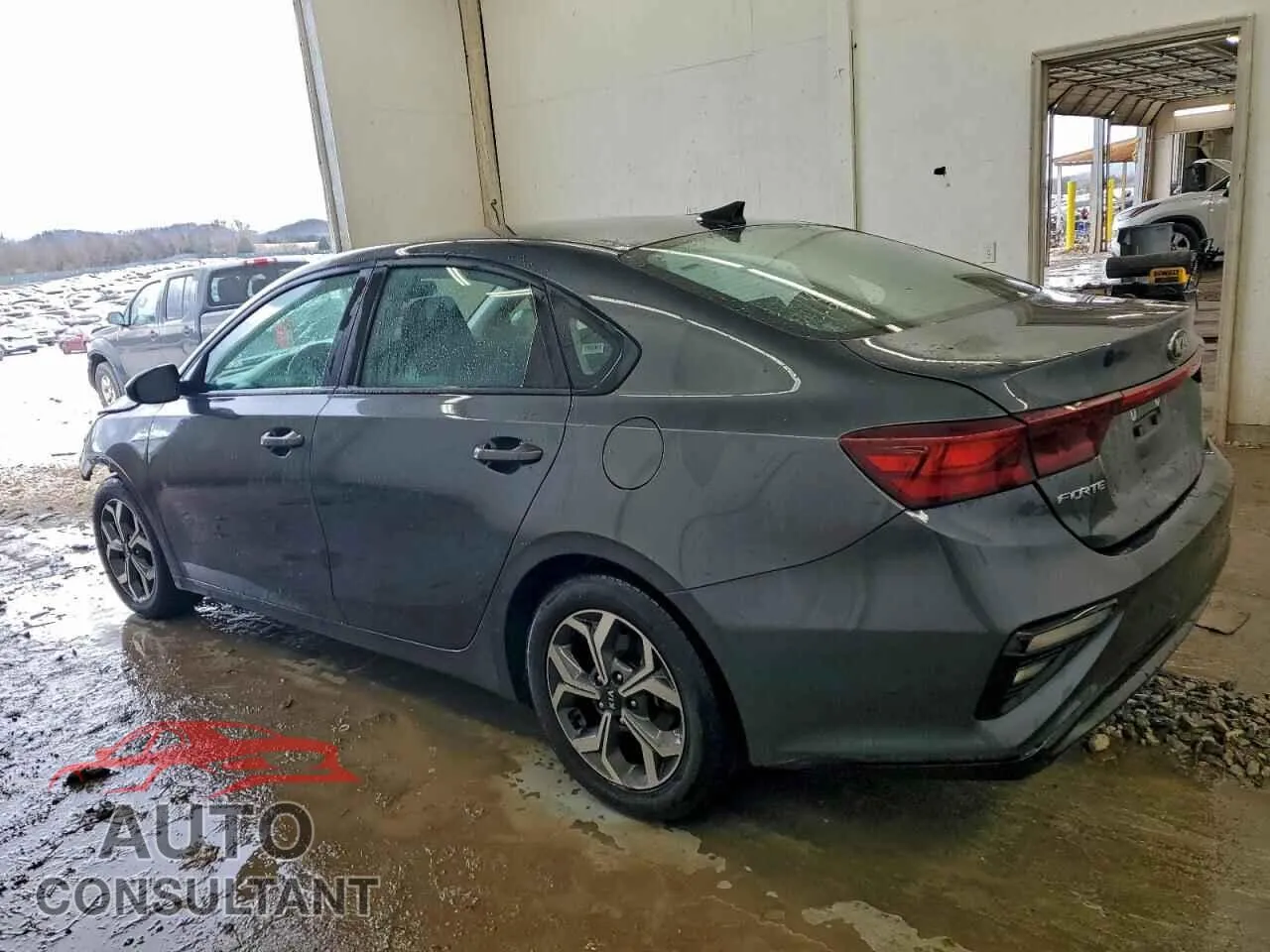 2021 KIA FORTE Damaged VIN 3KPF24AD8ME340345 – rear exterior