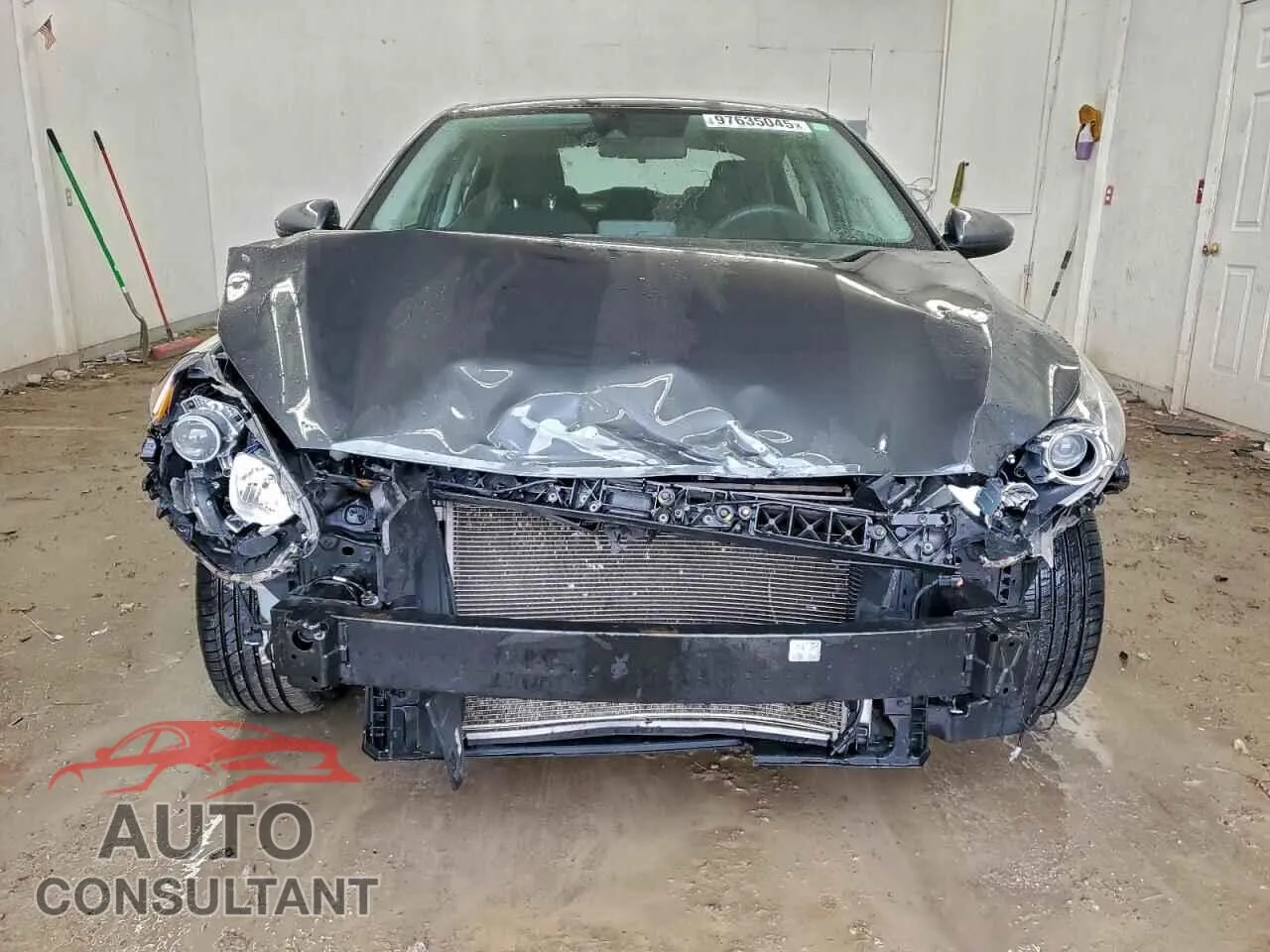 2021 KIA FORTE Damaged VIN 3KPF24AD8ME340345 – interior seats