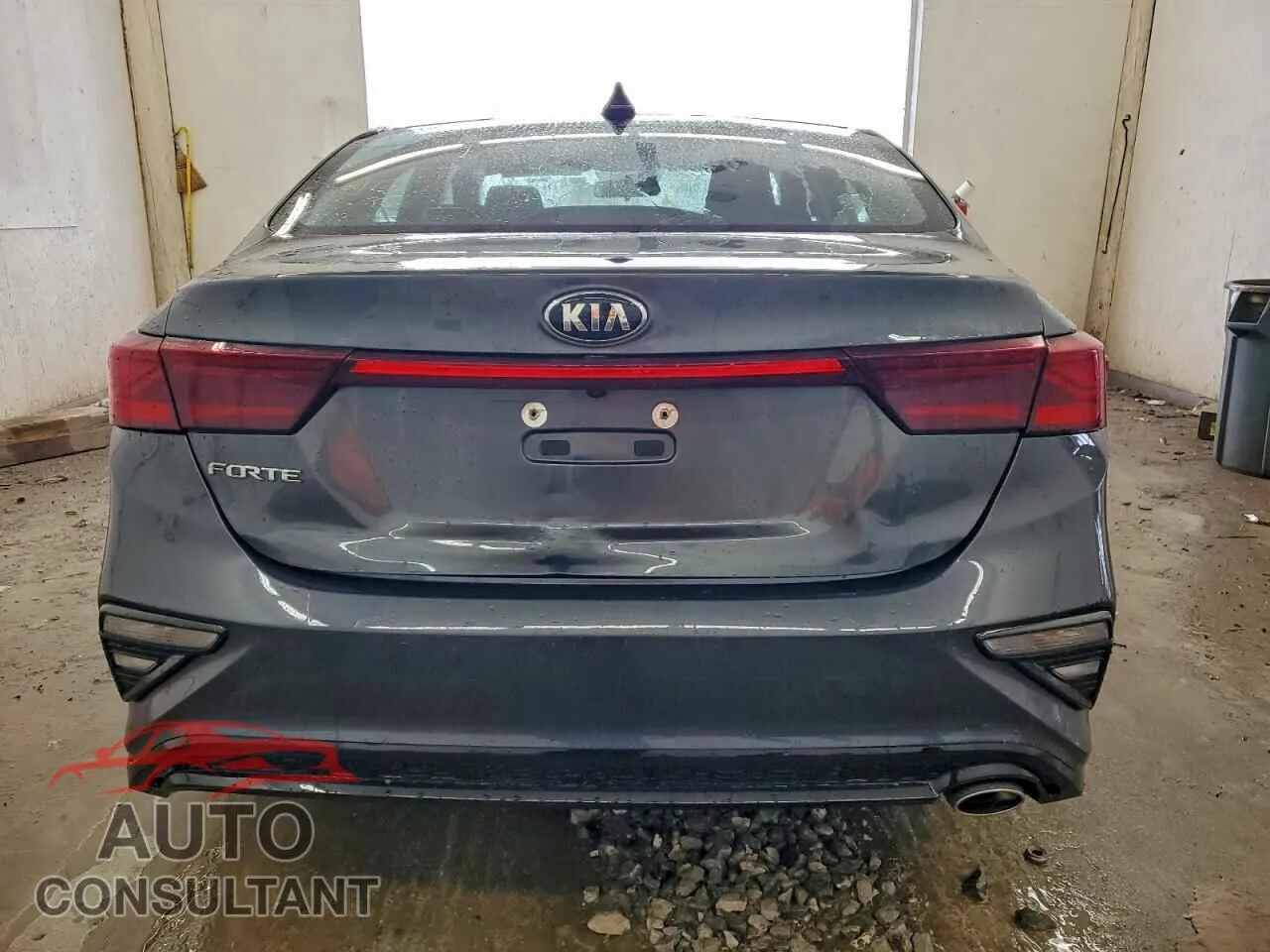 2021 KIA FORTE Damaged VIN 3KPF24AD8ME340345 – engine bay
