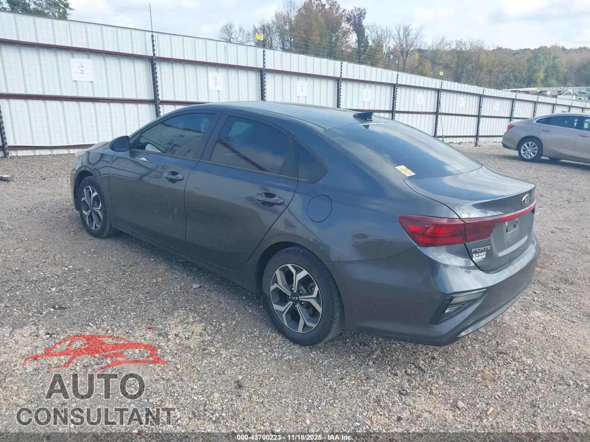 2021 KIA FORTE Damaged VIN 3KPF24AD8ME393255 – side profile
