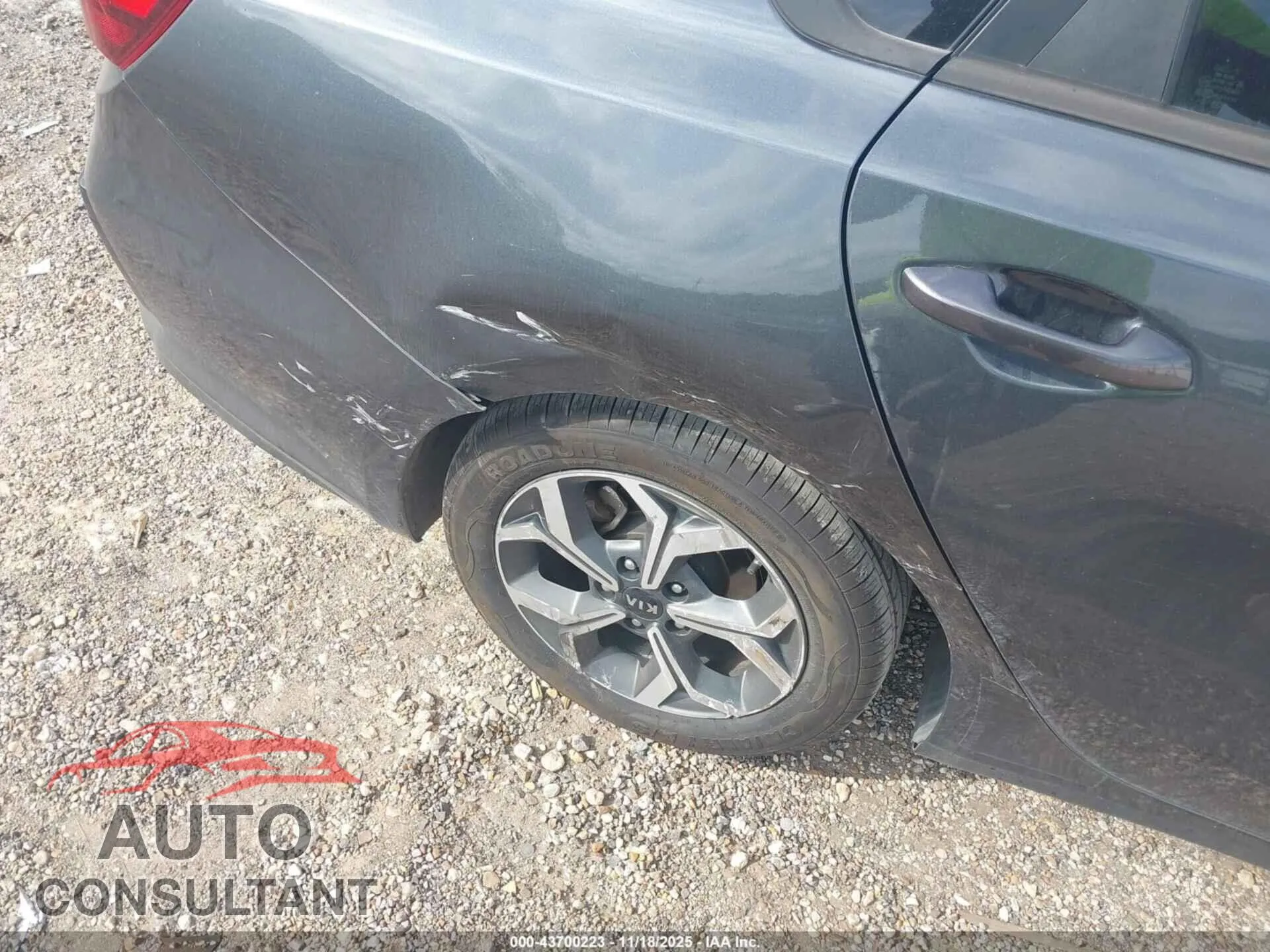 2021 KIA FORTE Damaged VIN 3KPF24AD8ME393255 – engine bay