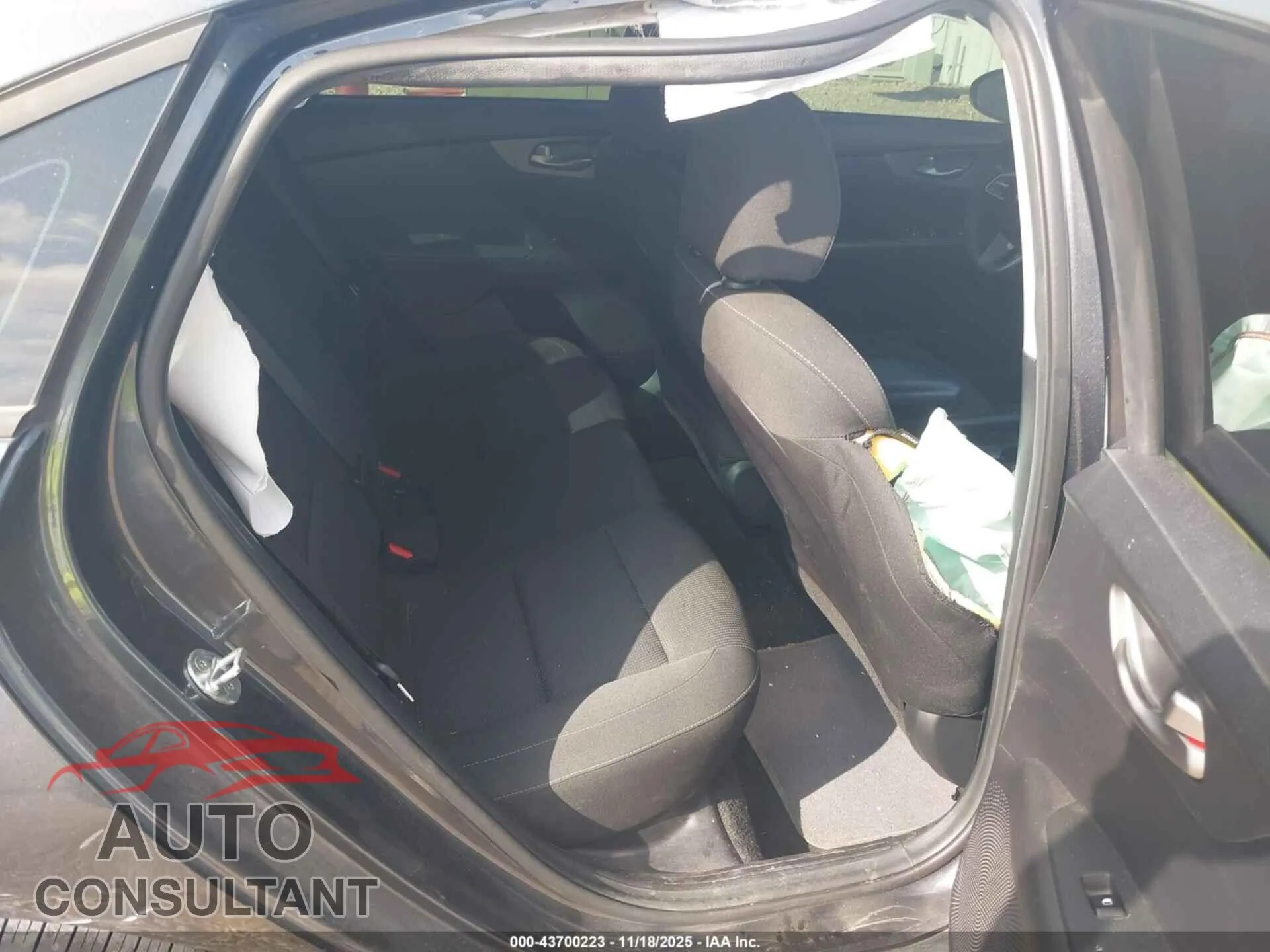 2021 KIA FORTE Damaged VIN 3KPF24AD8ME393255 – undercarriage