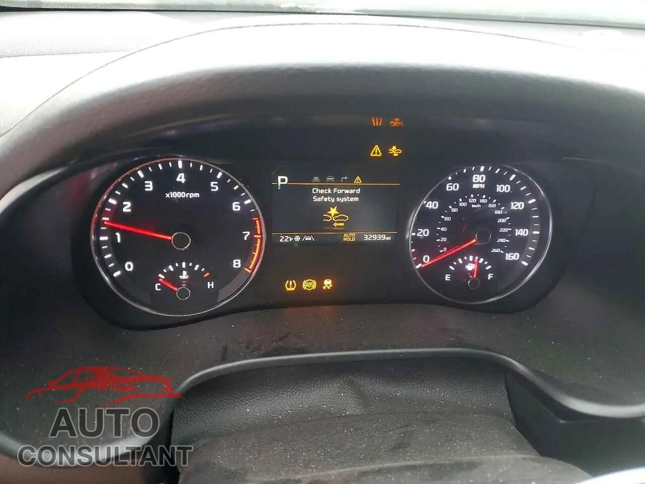 2024 KIA FORTE Damaged VIN 3KPF44AC9RE827174 – trunk area