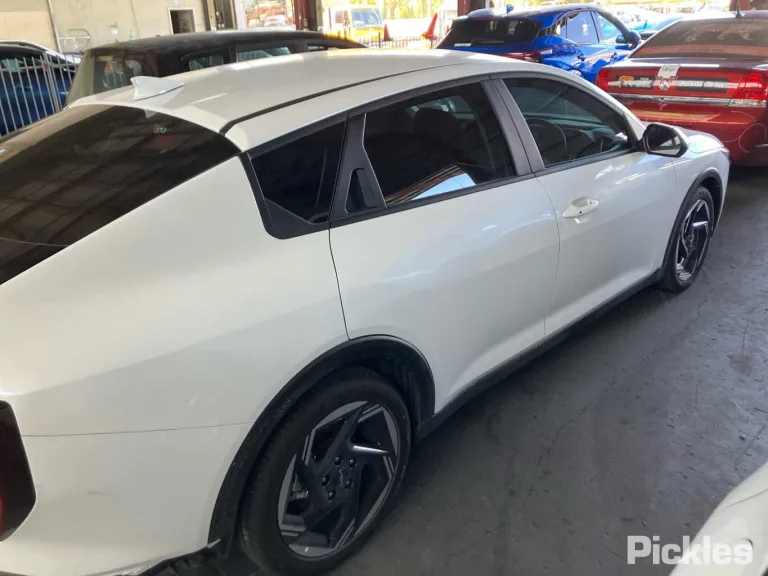 2025 Kia K4 Damaged VIN 3KPFT41DMSE055171 – dashboard 2025 Kia K4 Damaged VIN 3KPFT41DMSE055171 – dashboard