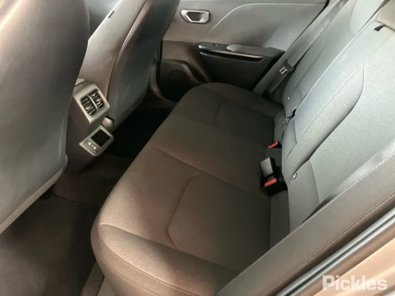 2025 Kia K4 Damaged VIN 3KPFT41DMSE165782 – photo 18 2025 Kia K4 Damaged VIN 3KPFT41DMSE165782 – photo 18