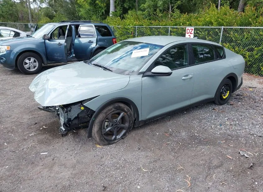 2025 KIA K4 Used VIN 3KPFT4DE5SE124547 – photo 16 2025 KIA K4 Used VIN 3KPFT4DE5SE124547 – photo 16